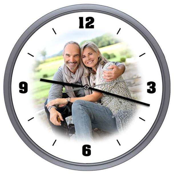 personalisierte Wanduhr Modell 02