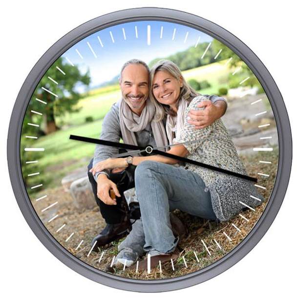personalisierte Wanduhr Modell 03