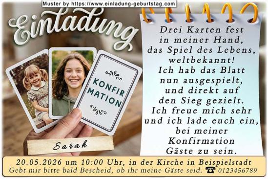 Die Einladung zur Konfirmation mit 2 deiner Fotos auf 2 Spielkarten, die von einer Hand gehalten werden. Daneben befindet sich dein Einladungstext.