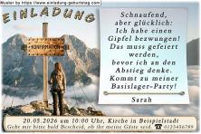 Das Mädchen vor dem Gipfelkreuz als Einladung zur Konfirmation – kommt zu meiner Basislagerparty. Auf dem Gipfelkreuz befindet sich das Wort Konfirmation.