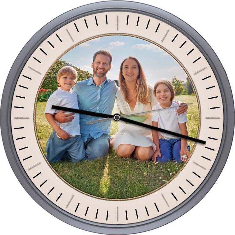 Die Wanduhr mit Funkuhrwerk zum selbst gestalten mit eigenem Zifferblatt – Variante 04
